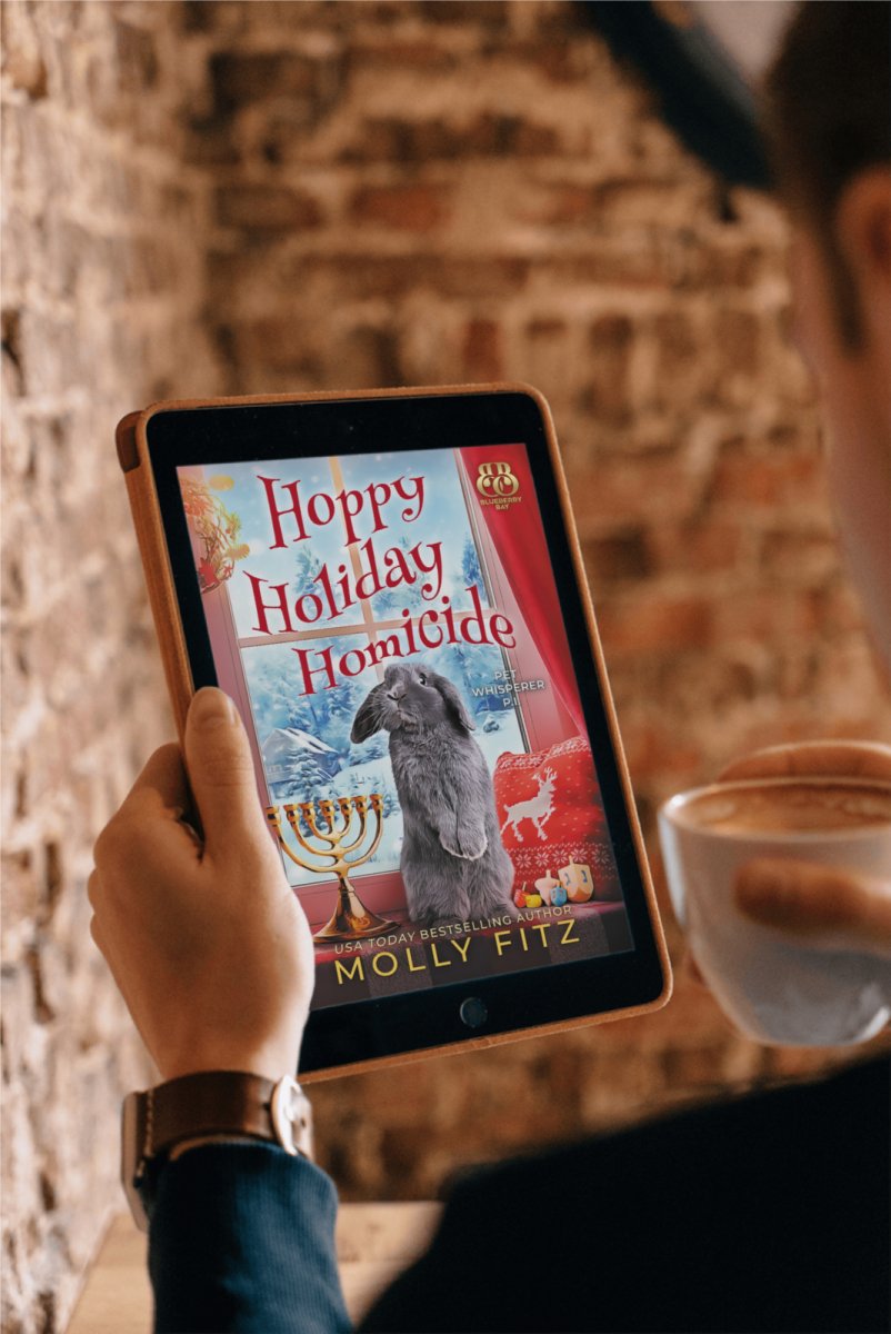 Hoppy Holiday Homicide eBook - Molly Fitz Books