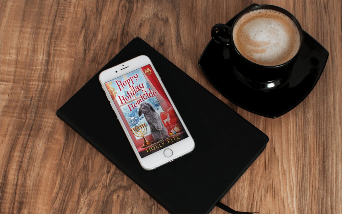 Hoppy Holiday Homicide eBook - Molly Fitz Books